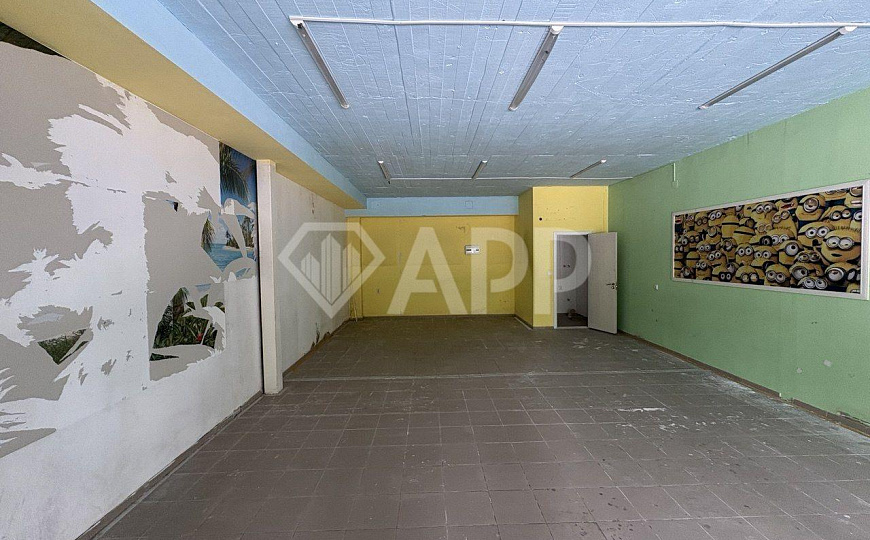 Сдаю торговое помещение 53 м2 фото