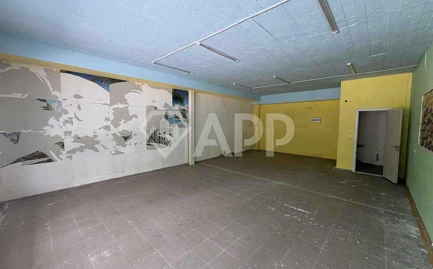 Сдаю торговое помещение 53 м2 фото