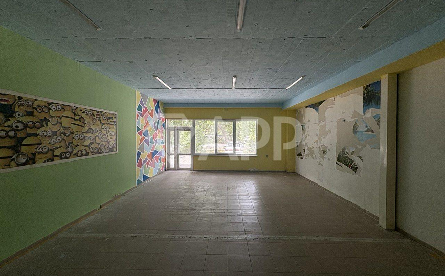 Сдаю торговое помещение 53 м2 фото