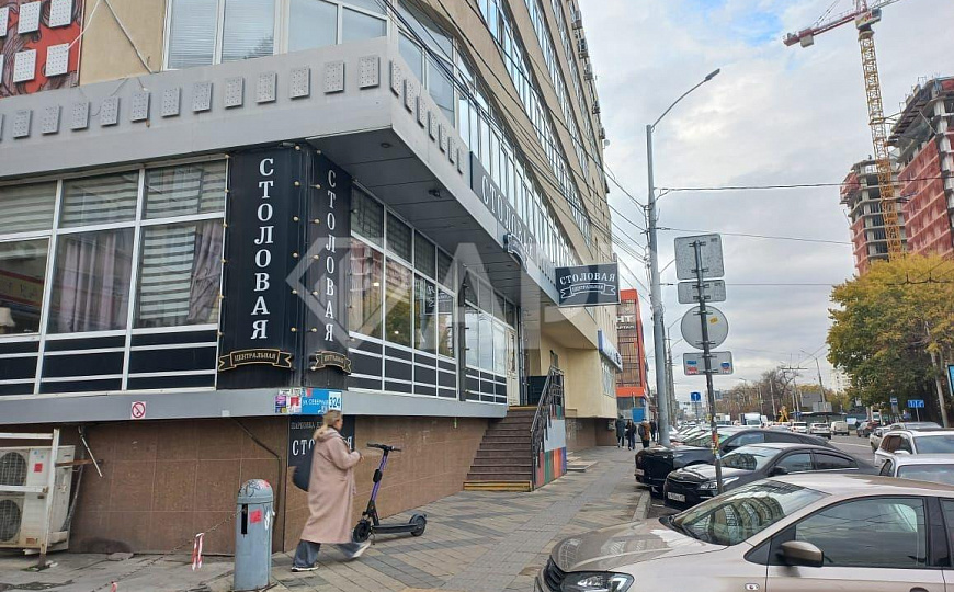 Продаю коммерческое помещение площадью 360 м2 фото