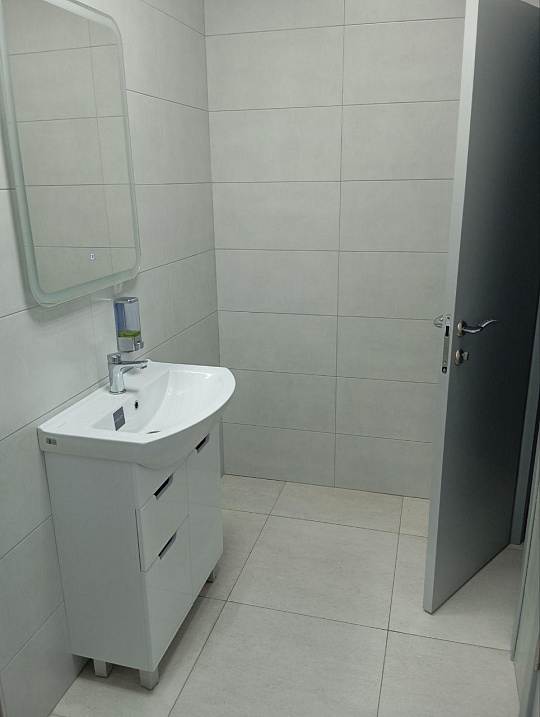 Площади от 60 до 400 м² в бизнес-центре фото