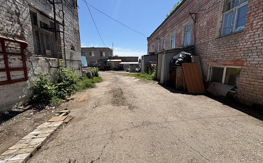 Аренда  склада в городе, 342 м² фото