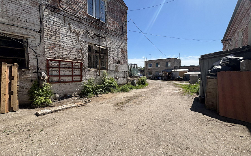 Аренда  склада в городе, 342 м² фото