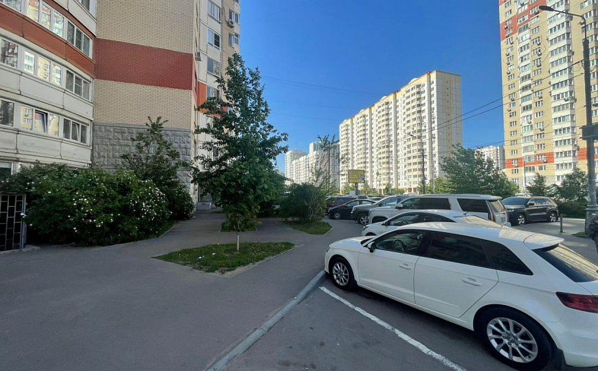 Помещение свободного назначения 30 м.кв. фото