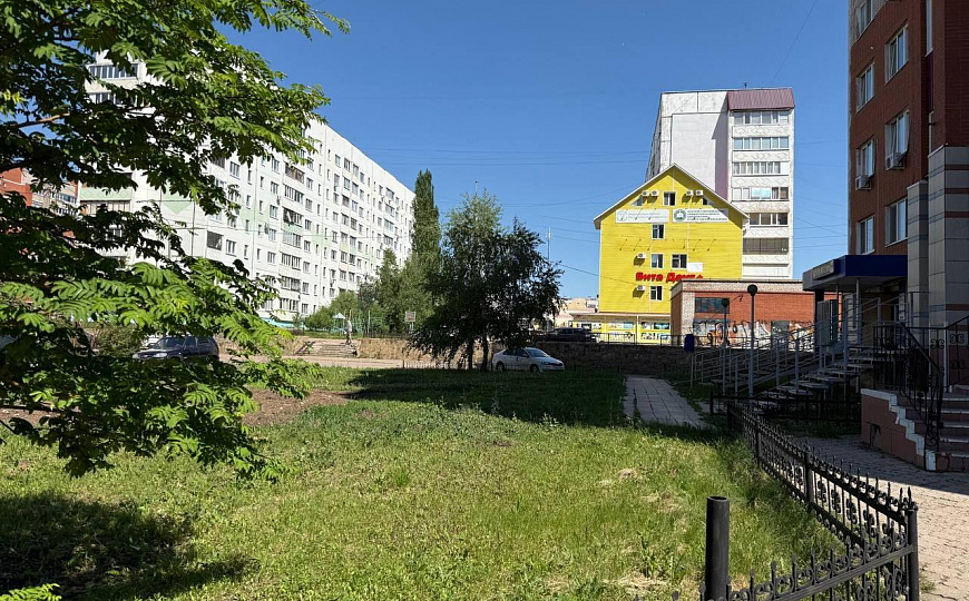 Коммерческое помещение на красной линии фото