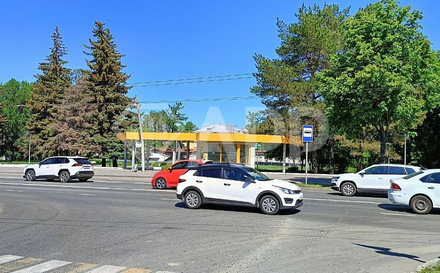 Сдам здание на остановке фото