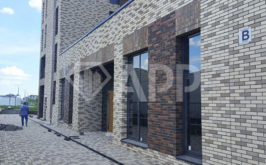 Продам топовое помещение в ЖК Яратам фото