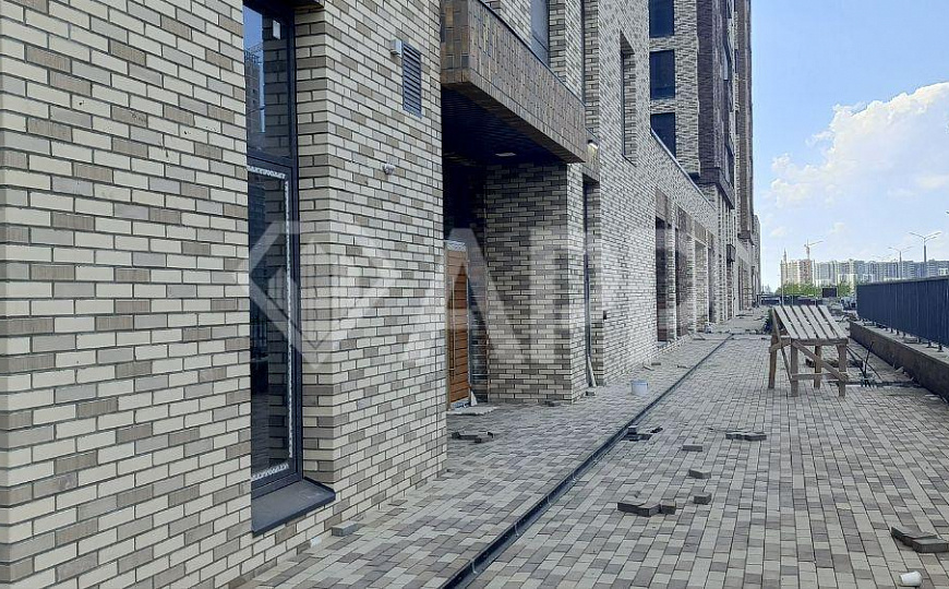 Продам топовое помещение в ЖК Яратам фото