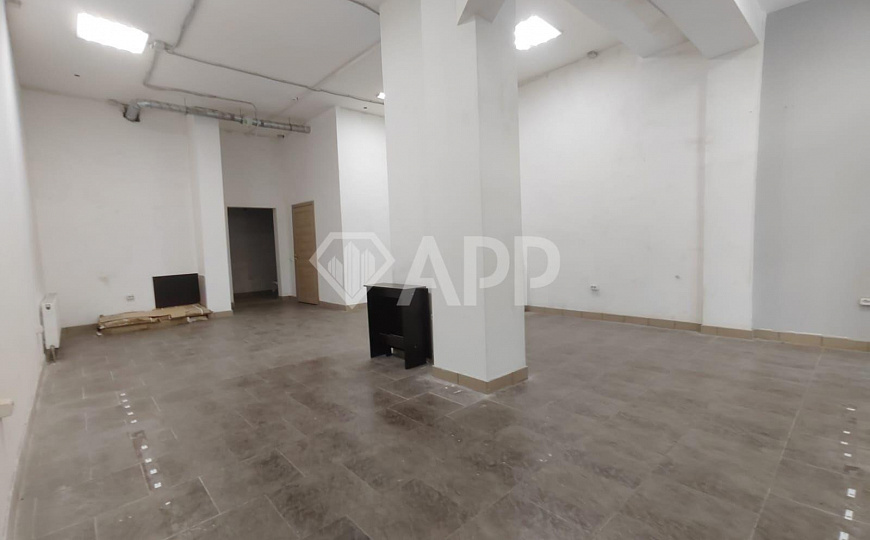 Сдам торговое помещение,80 м² фото