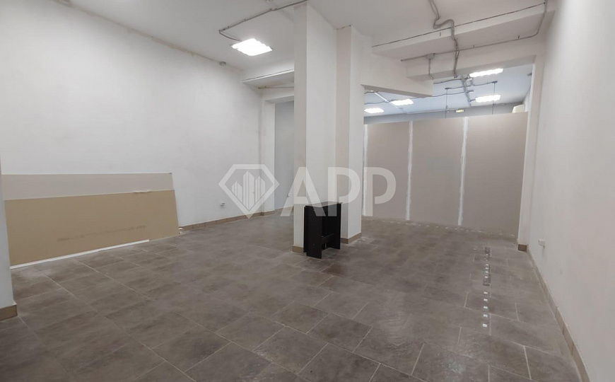 Сдам торговое помещение,80 м² фото