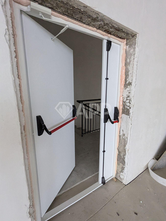 Сдаю торговый центр,  до 6000 м² фото