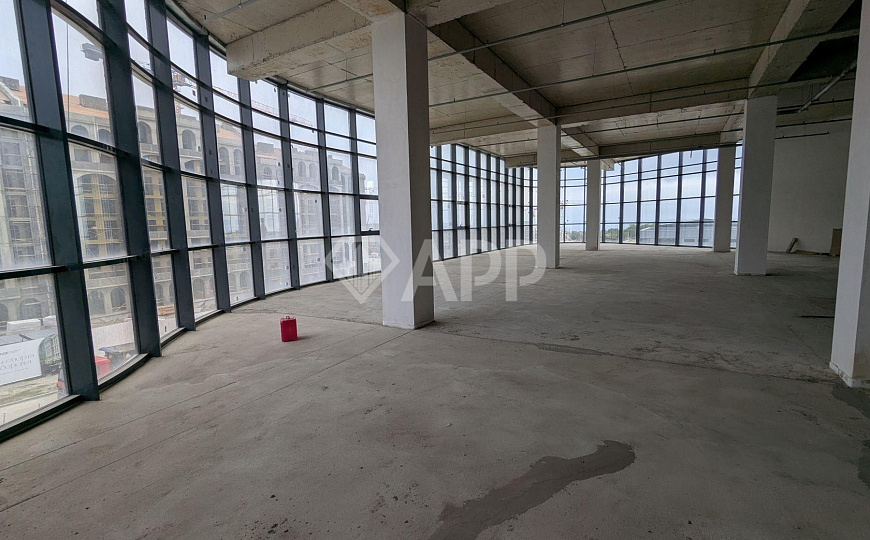Сдаю торговый центр,  до 6000 м² фото