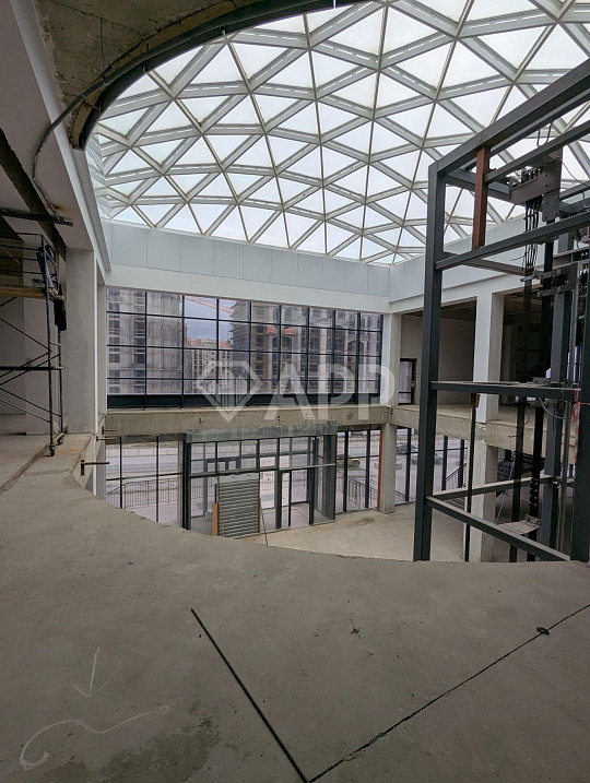 Сдаю торговый центр,  до 6000 м² фото
