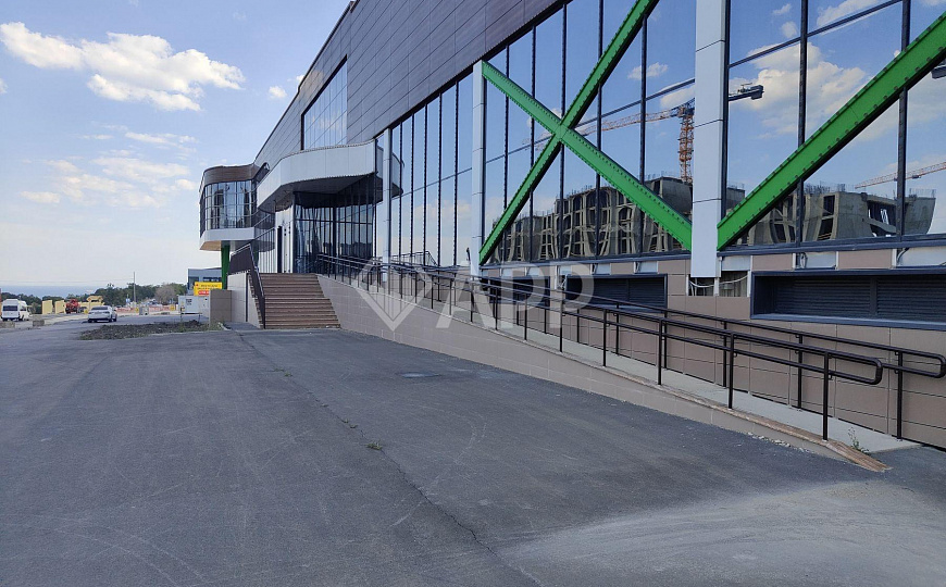 Сдаю торговый центр,  до 6000 м² фото