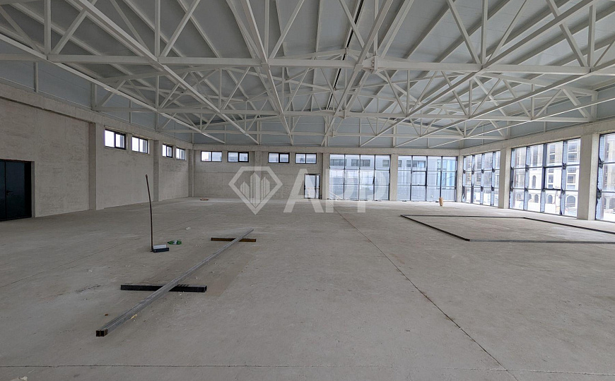 Сдам помещение свободного назначения, 705 м² фото