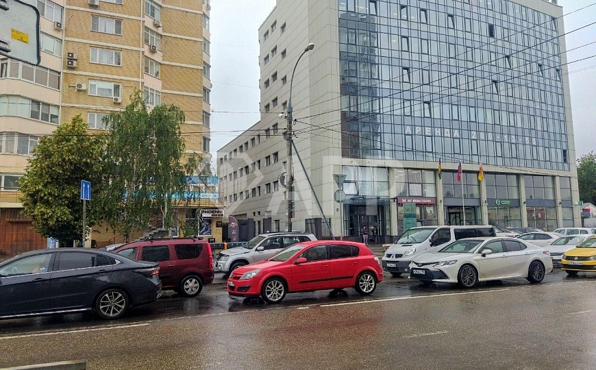 Сдам торговое помещение, 80 м² фото