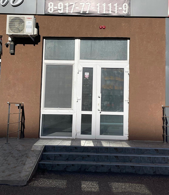 Продается помещение свободного назначения в районе с огромным общественным и транспортным трафиком фото