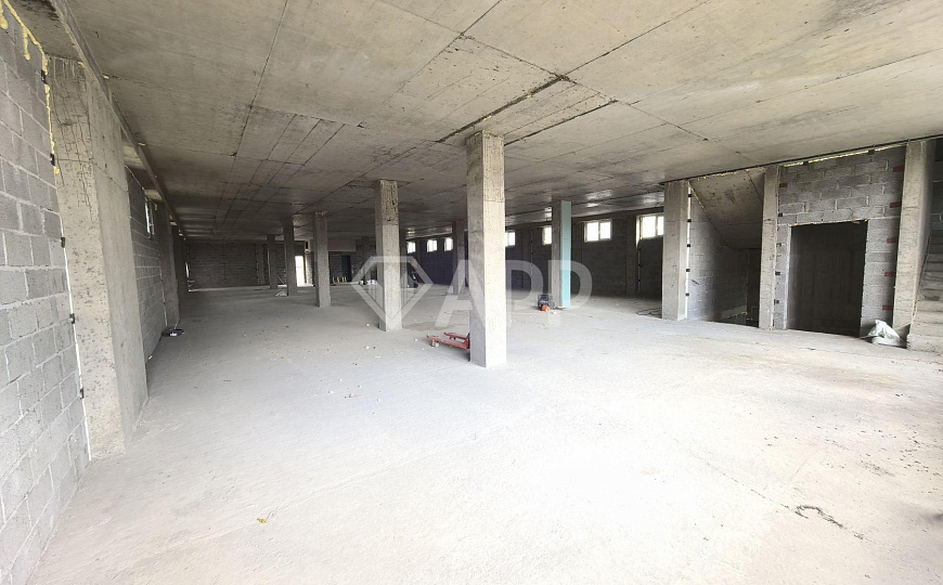 Сдам отдельно стоящее здание, 1 000 м² фото