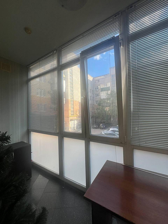 Аренда офисного помещения 2 этажа в историческом центре города фото