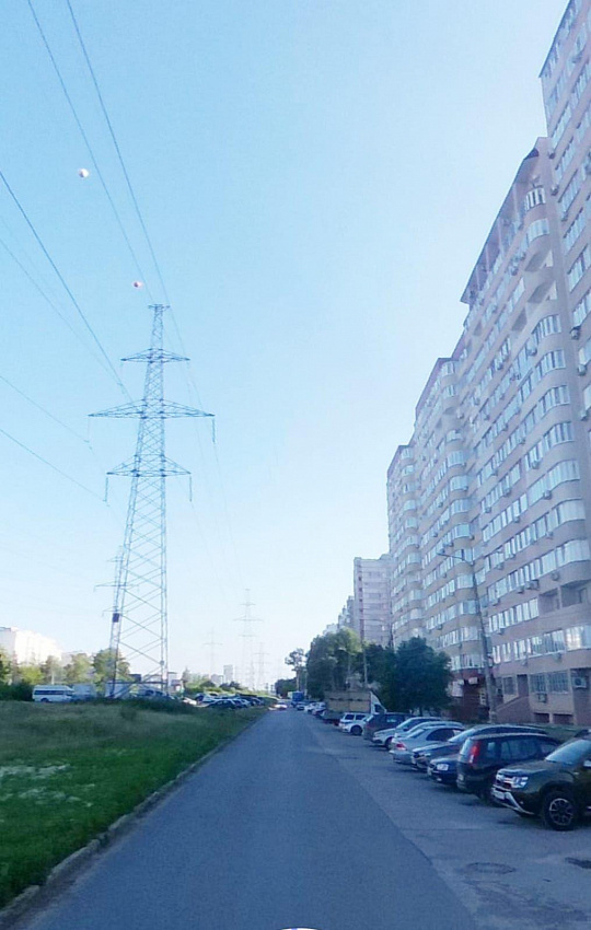 Продаю помещение свободного назначения с отдельным входом на первой линии. фото
