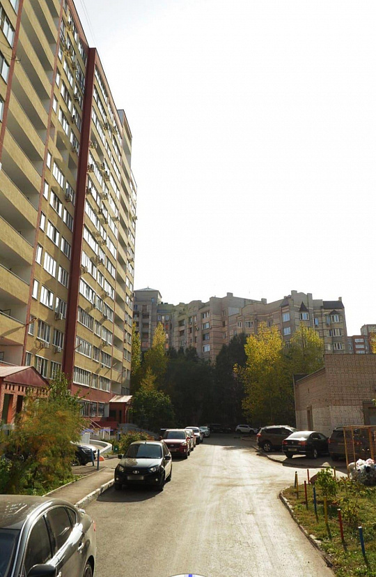 Продаю помещение свободного назначения с отдельным входом на первой линии. фото