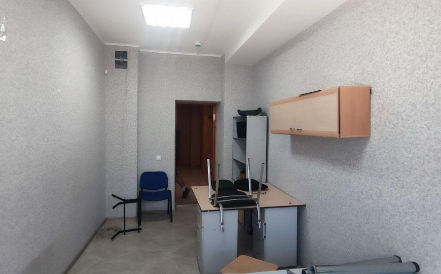 Сдам офис с большой парковкой, 115 м² фото
