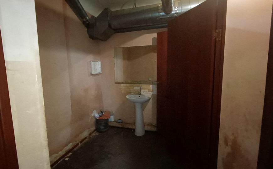 Аренда коммерческой недвижимости, 180 м2 фото