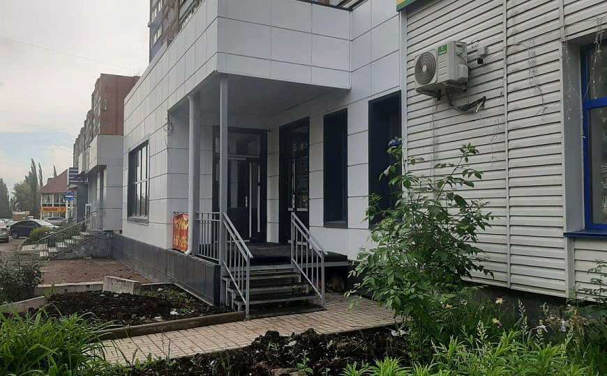 помещение на Коммунистической 84 Уралсиб фото
