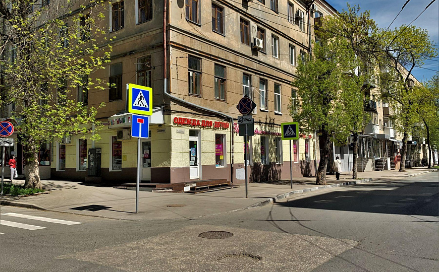 Продам торговое помещение, 131 м² фото