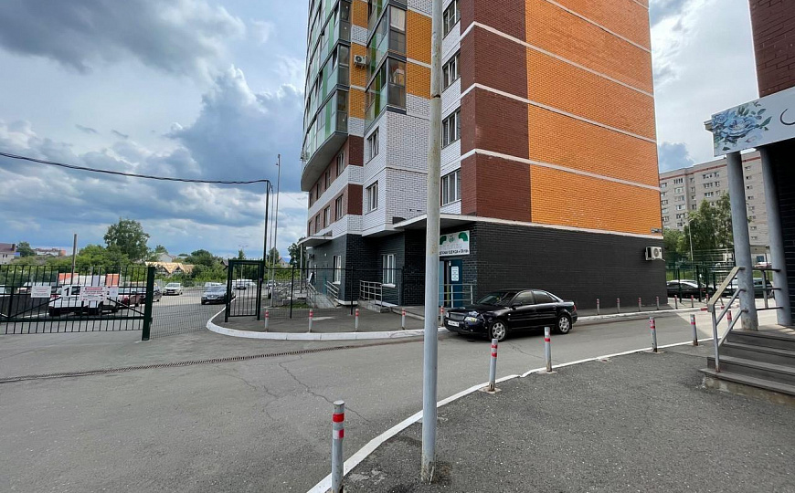 Продам помещение 62,7м2 в ЖК Заречный Квартал с ремонтом фото
