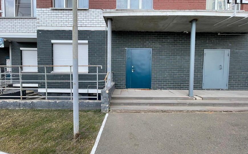 Продам помещение 62,7м2 в ЖК Заречный Квартал с ремонтом фото