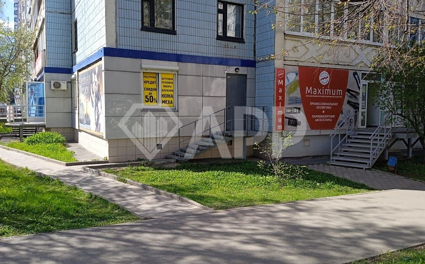 Помещение на первой линии фото