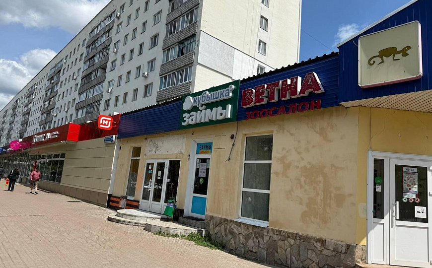 Сдам помещение свободного назначения на красной линии фото