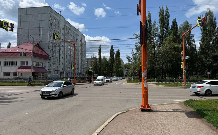 Сдам помещение свободного назначения на красной линии фото