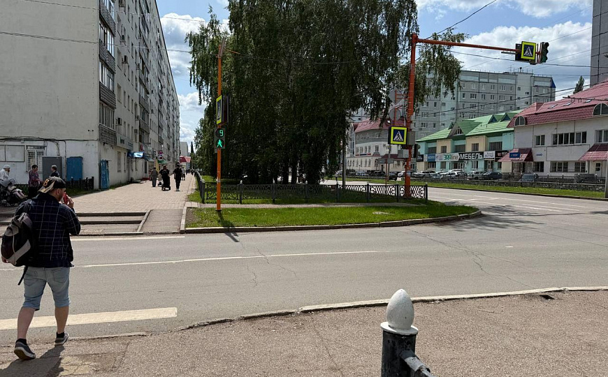 Сдам помещение свободного назначения на красной линии фото