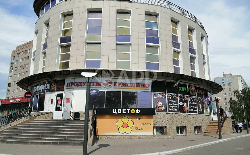 Помещение свободного назначения 454 м2 фото