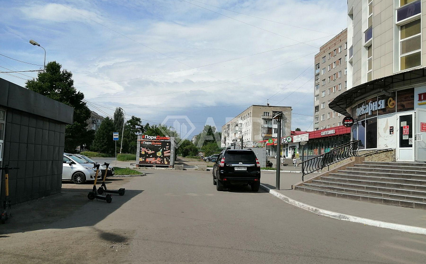 Помещение свободного назначения 454 м2 фото