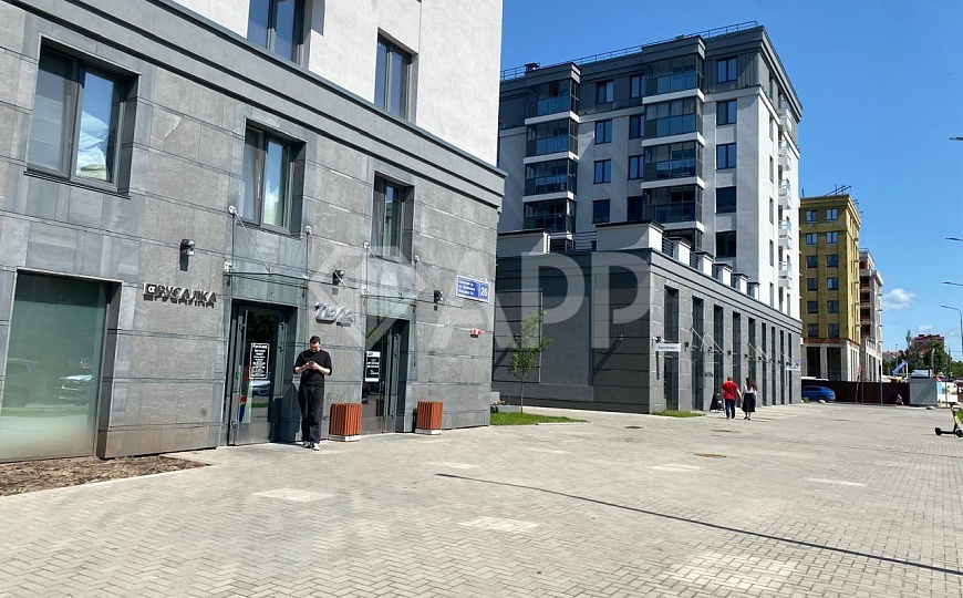 Помещение свободного назначения в центре в ЖК бизнес-класса, 107м² фото