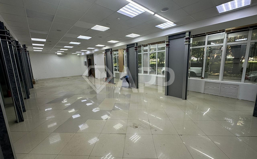 Сдам помещение свободного назначения, 135 м² фото