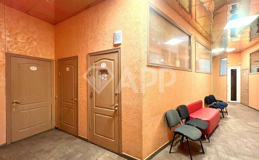 Продам помещение на 1 линии, 301,6м² фото