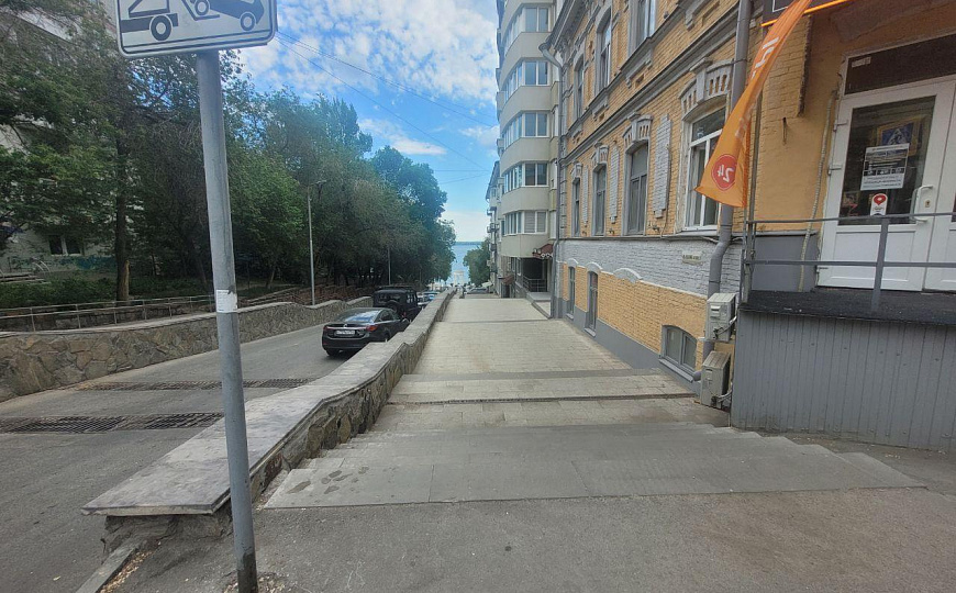 На трафике  возле Набережной.  фото