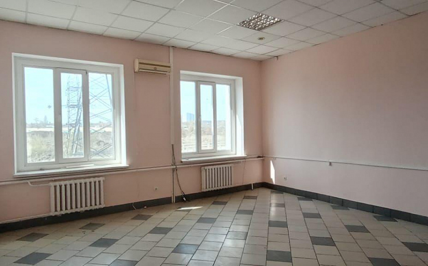 Сдам офисное помещение, 600 м² фото