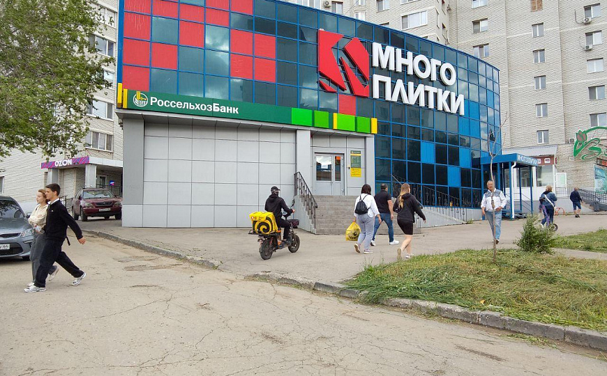 Помещение рядом с Солнечным рынком на трафике, 200 м2 фото