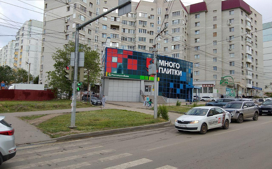 Помещение рядом с Солнечным рынком на трафике, 200 м2 фото