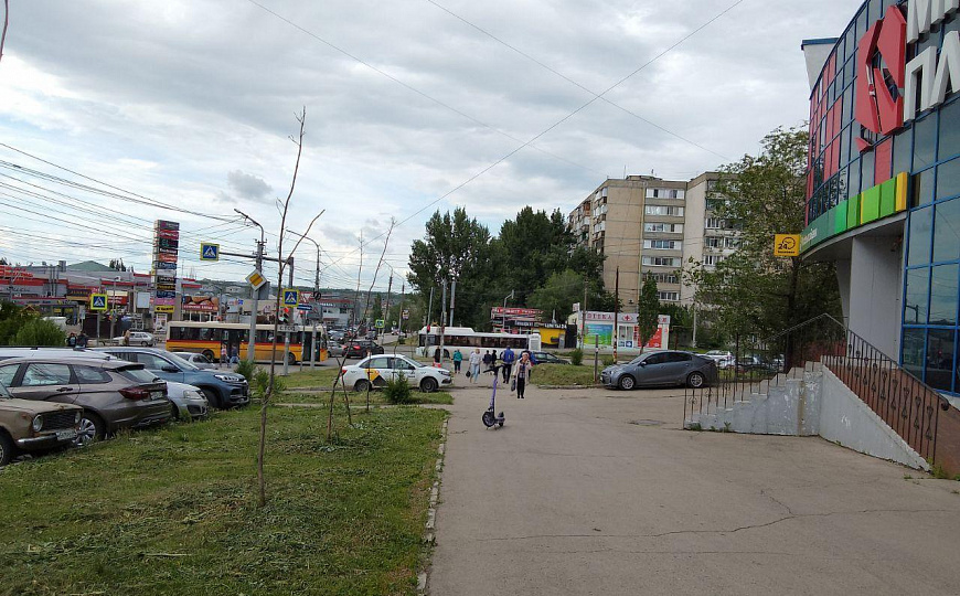 Помещение рядом с Солнечным рынком на трафике, 200 м2 фото