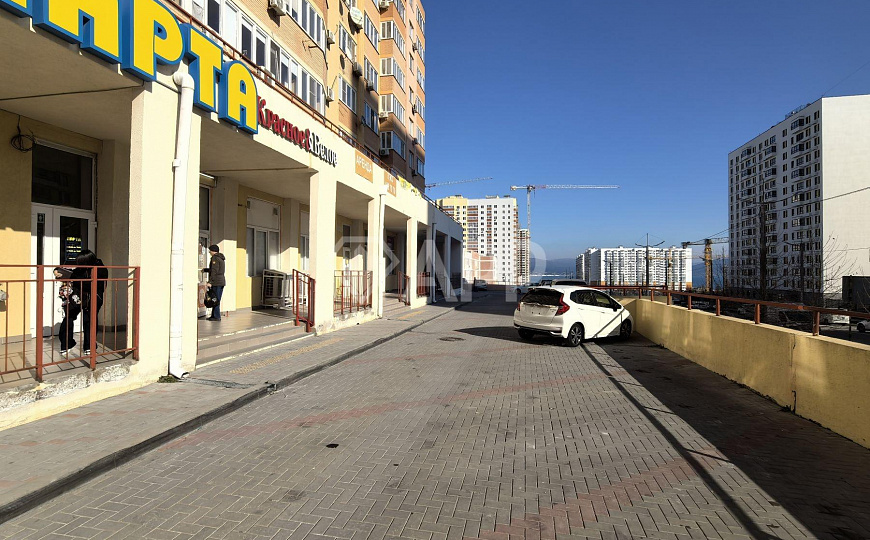 Продам торговое помещение, 158 м² фото