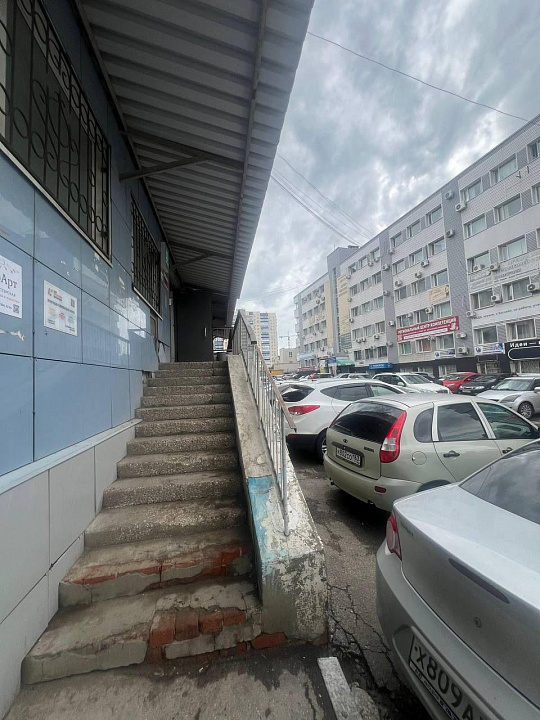 Продажа офиса в деловом центре на ул. Революционной фото