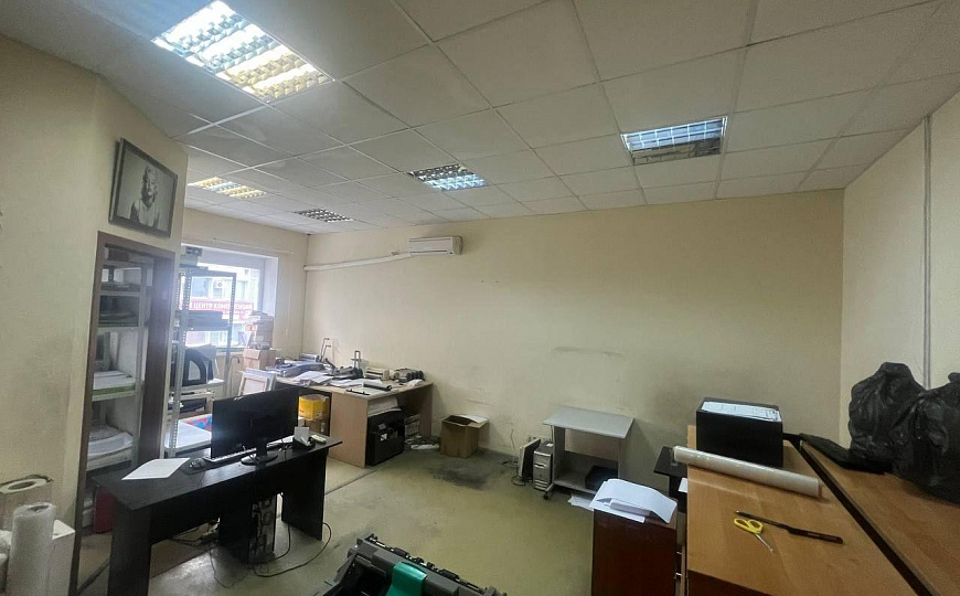 Продажа офиса в деловом центре на ул. Революционной фото
