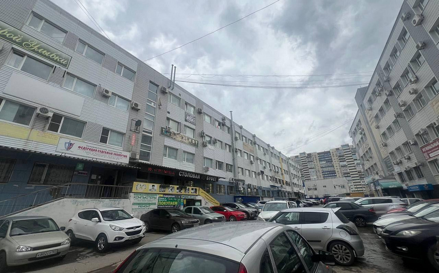Продажа офиса в деловом центре на ул. Революционной фото