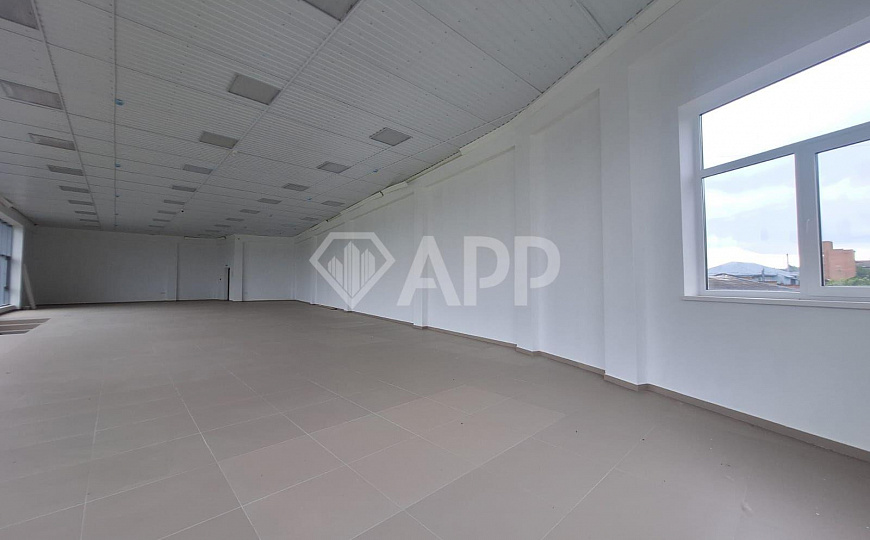 Сдам помещение свободного назначения 487 м² фото